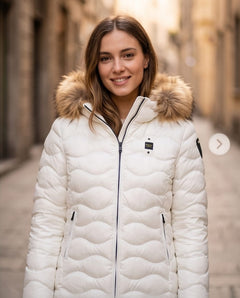 Piumino lungo Blauer Donna con cappuccio e bordo in pelliccia