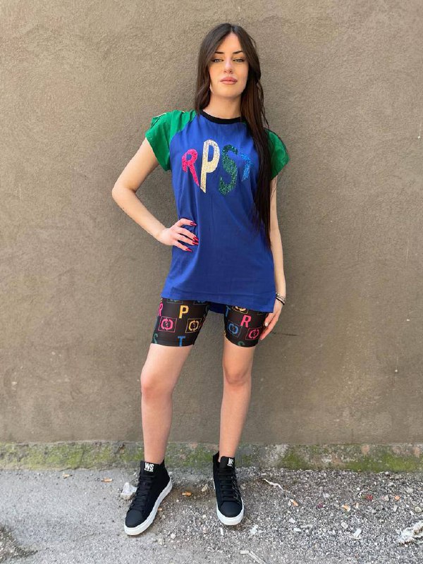 Magliettone Con Spalline Lettere Multicolor