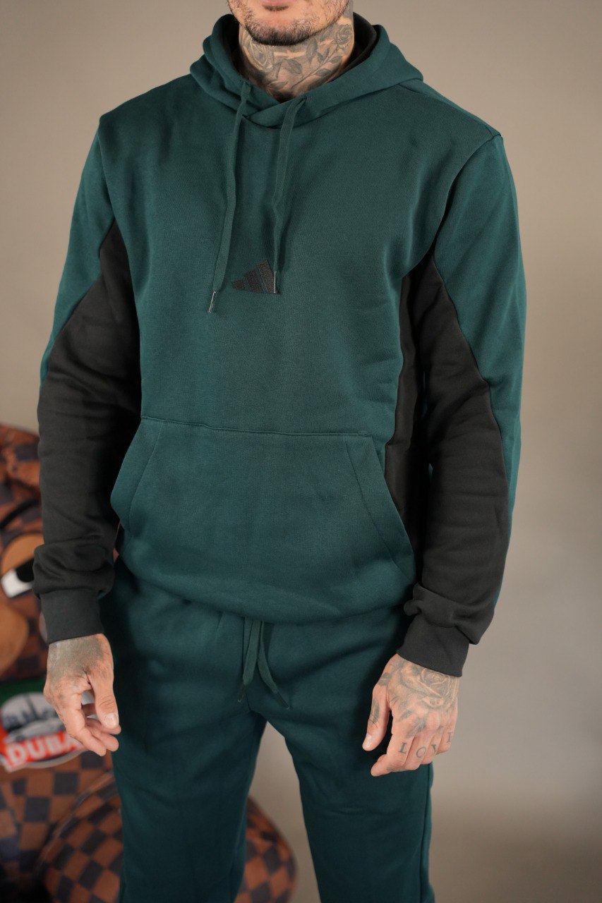 Adidas tuta con cappuccio
