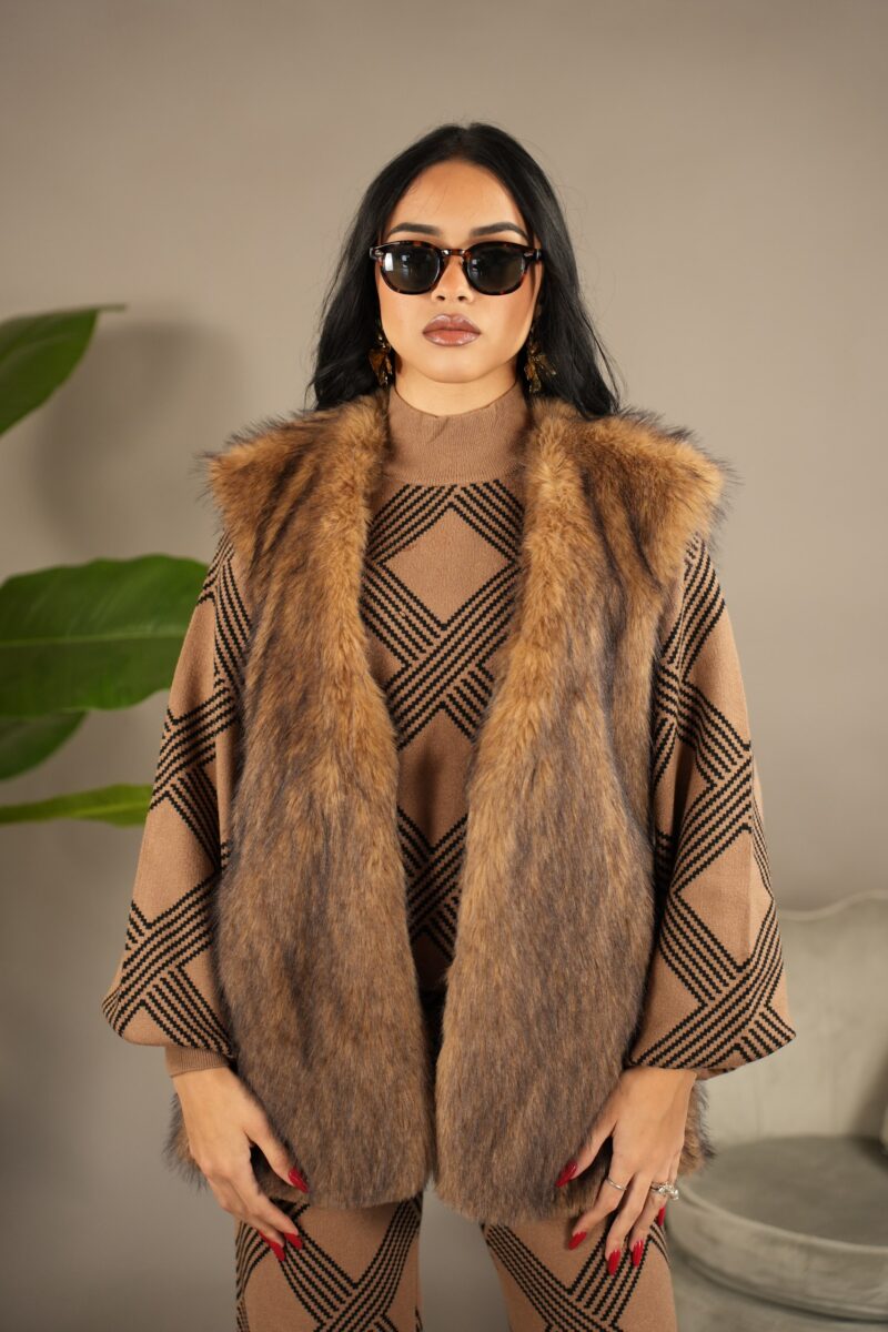 Only E Sons Smanicato In Pelliccia