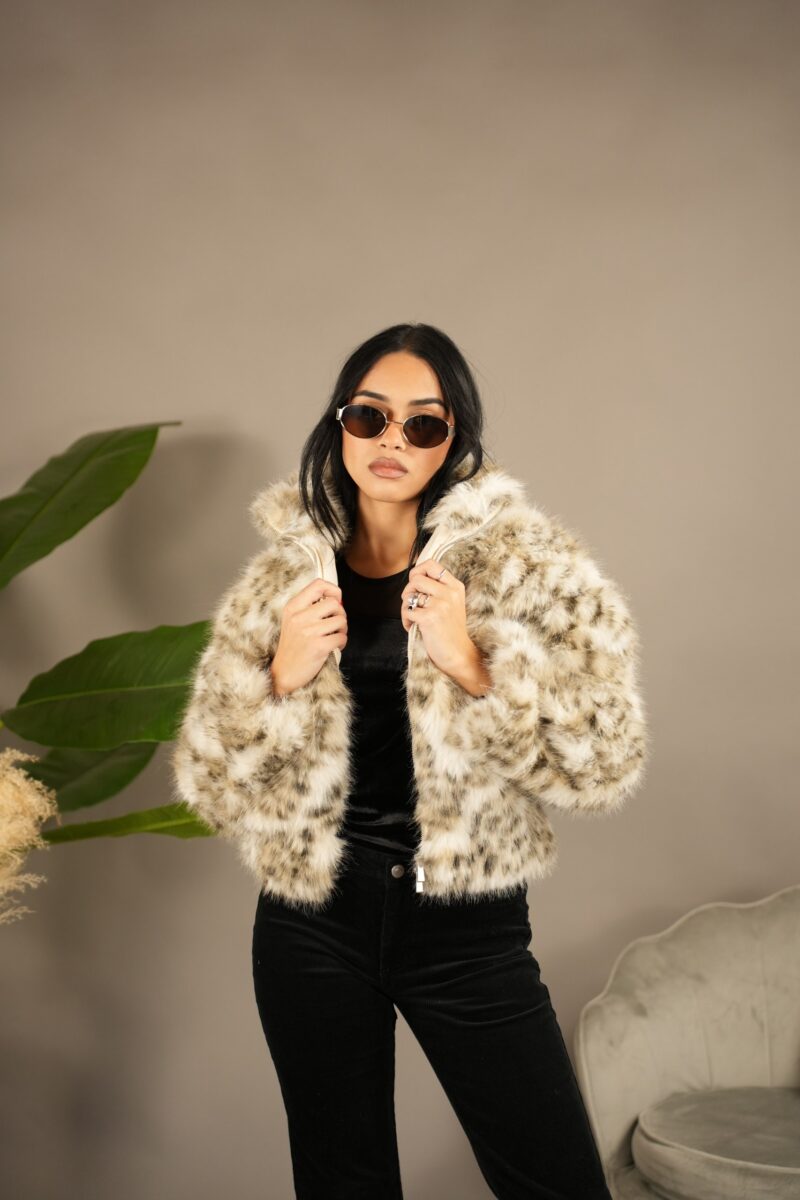 Only E Sons Pelliccia