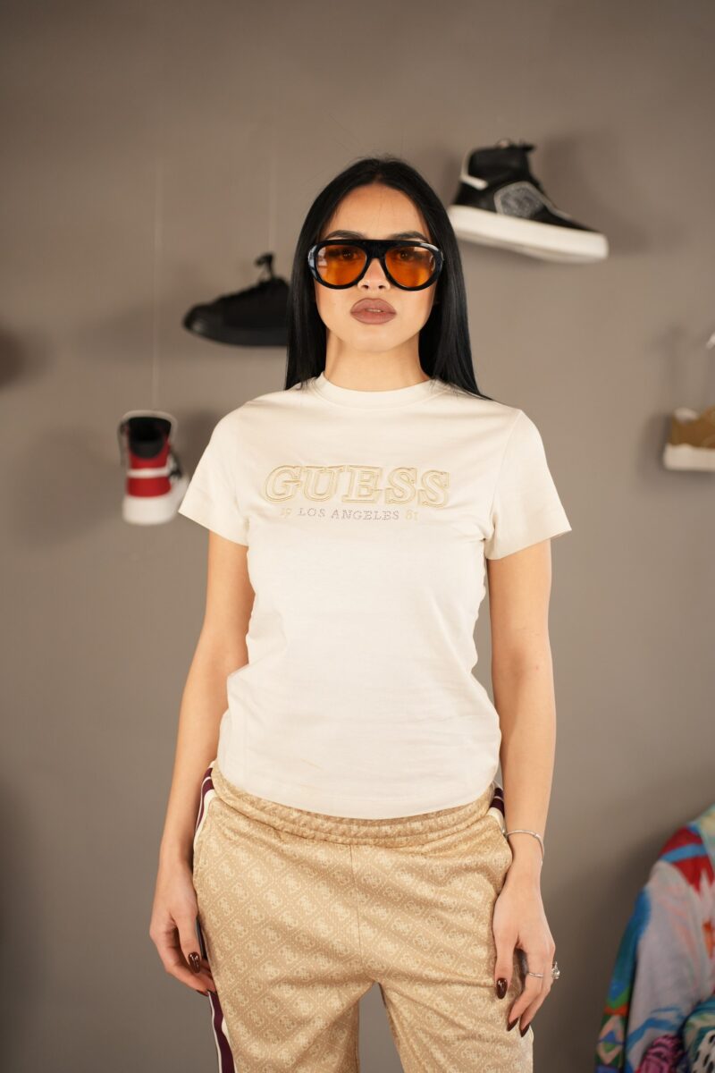 T Shirt Guess