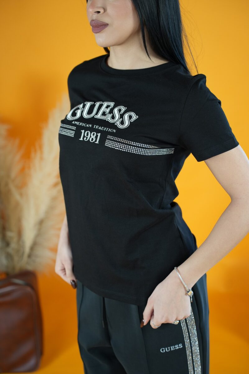 T Shirt Guess