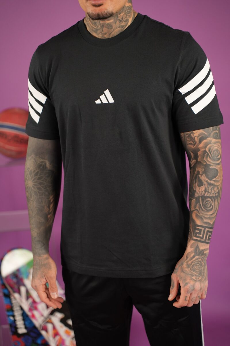 Adidas T Shirt