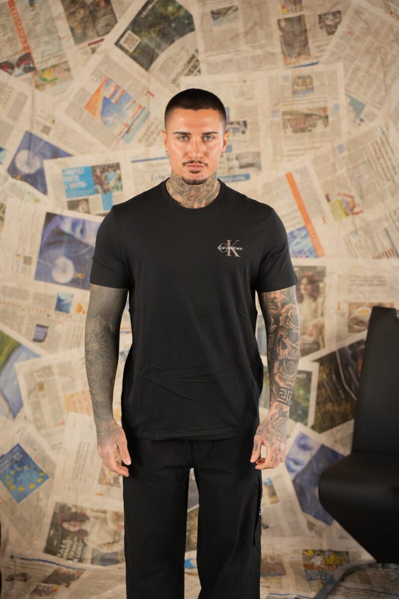 Calvin Klein T Shirt
